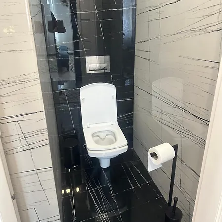 Czarna Perla Ekskluzywny Dla Wymagajacych 코워브제크